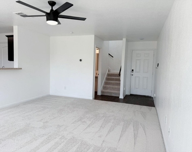 3000 Cressler Ln - Photo Thumbnail 4