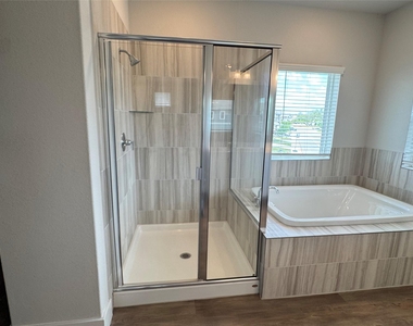 3000 Chisholm Trail Rd - Photo Thumbnail 17