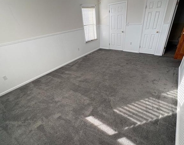 409 Hidden Village Drive - Photo Thumbnail 3
