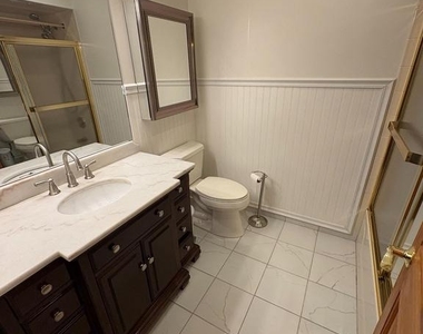 409 Hidden Village Drive - Photo Thumbnail 10