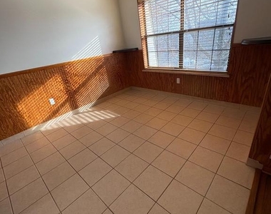 409 Hidden Village Drive - Photo Thumbnail 2