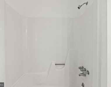 8 Fanelli Lane - Photo Thumbnail 14