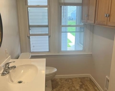 105 Cumberland Street - Photo Thumbnail 9