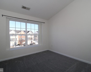 12916 Yellow Jacket Road - Photo Thumbnail 11