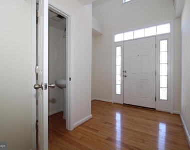 12916 Yellow Jacket Road - Photo Thumbnail 2