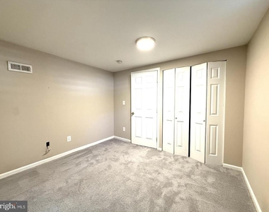 8703 34th Avenue - Photo Thumbnail 12