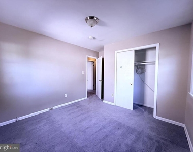 8703 34th Avenue - Photo Thumbnail 18