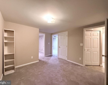 8703 34th Avenue - Photo Thumbnail 8