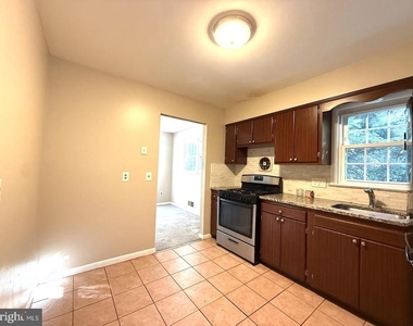 8703 34th Avenue - Photo Thumbnail 6