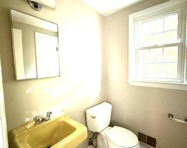 8703 34th Avenue - Photo Thumbnail 7