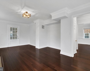 1002 Chillum Road - Photo Thumbnail 5