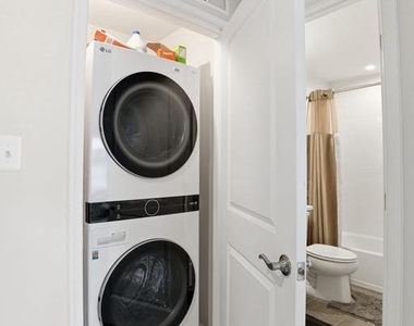 10501 John Glenn Street - Photo Thumbnail 20
