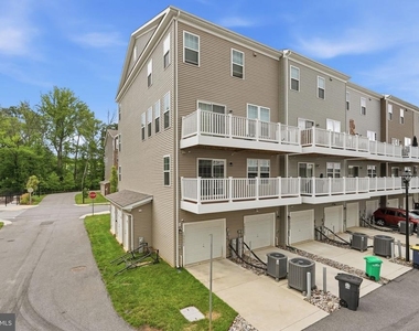 10501 John Glenn Street - Photo Thumbnail 37