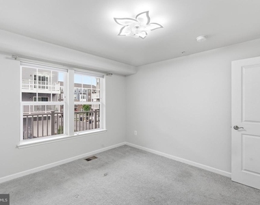10501 John Glenn Street - Photo Thumbnail 24