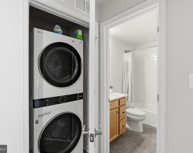 10501 John Glenn Street - Photo Thumbnail 32