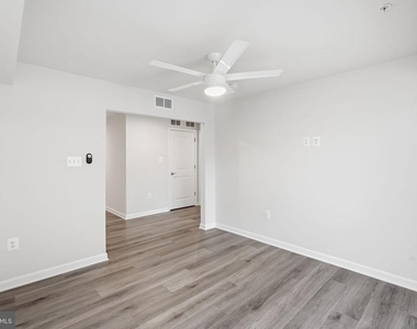 10501 John Glenn Street - Photo Thumbnail 20