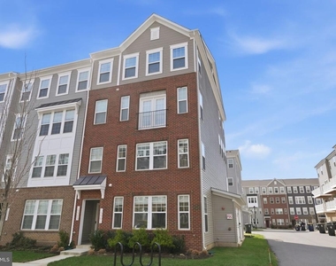 10501 John Glenn Street - Photo Thumbnail 1