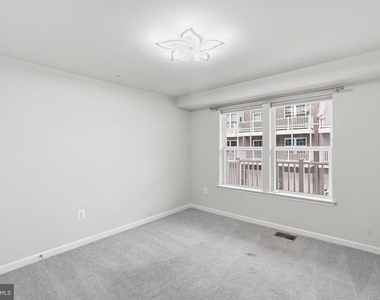 10501 John Glenn Street - Photo Thumbnail 21
