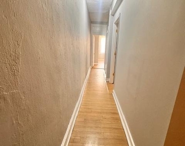 228 N Kenwood Avenue - Photo Thumbnail 12