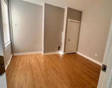 228 N Kenwood Avenue - Photo Thumbnail 8