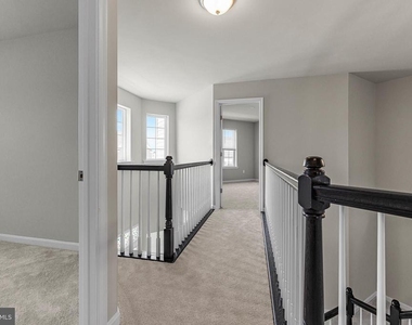 243 Wavyleaf Drive - Photo Thumbnail 19