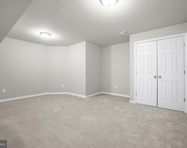 243 Wavyleaf Drive - Photo Thumbnail 32