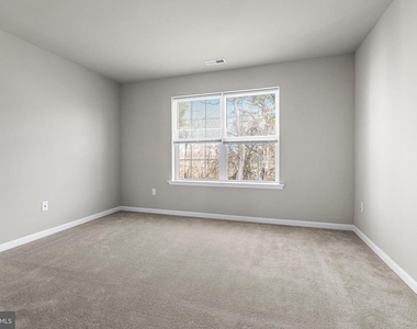 243 Wavyleaf Drive - Photo Thumbnail 22