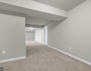 243 Wavyleaf Drive - Photo Thumbnail 33