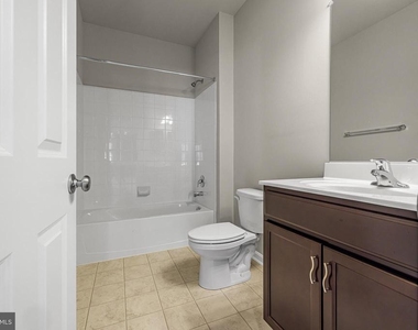243 Wavyleaf Drive - Photo Thumbnail 14