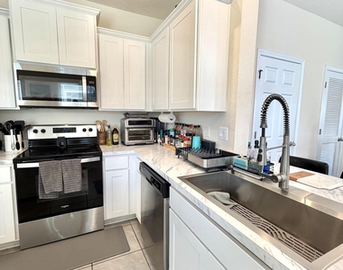 845 Observatory Parkway - Photo Thumbnail 1