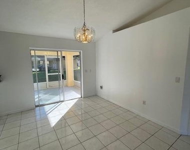 9 Lyons Place - Photo Thumbnail 9