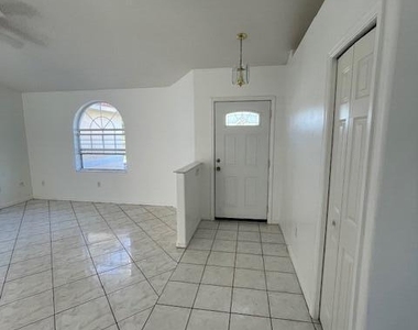 9 Lyons Place - Photo Thumbnail 10