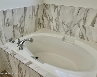 12260 Salvia Court - Photo Thumbnail 18