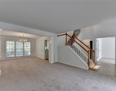 6535 Ganton Drive - Photo Thumbnail 9