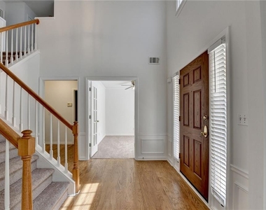 6535 Ganton Drive - Photo Thumbnail 3