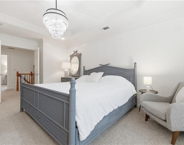 4953 Colchester Court Se - Photo Thumbnail 6