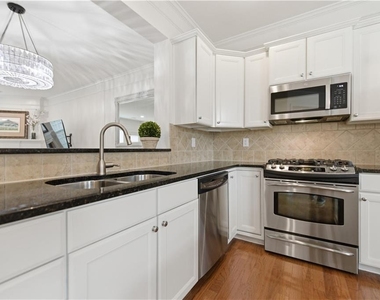 4953 Colchester Court Se - Photo Thumbnail 24