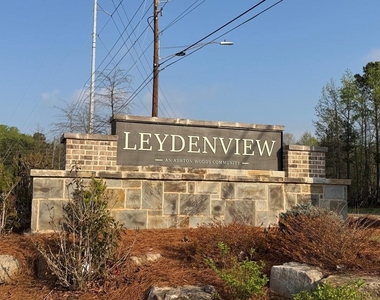 6715 Armonia Drive Sw - Photo Thumbnail 1