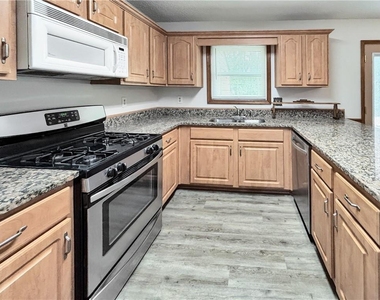 7040 Sand Wedge Circle Nw - Photo Thumbnail 9