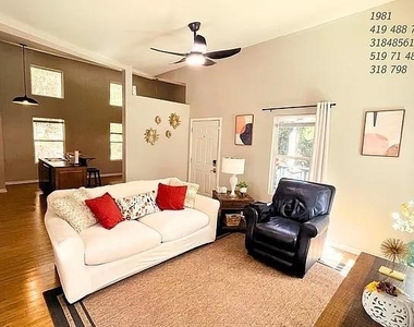 837 Forrest Circle Se - Photo Thumbnail 2