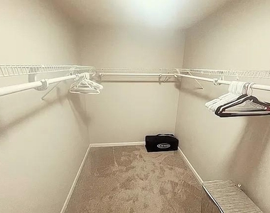 837 Forrest Circle Se - Photo Thumbnail 9