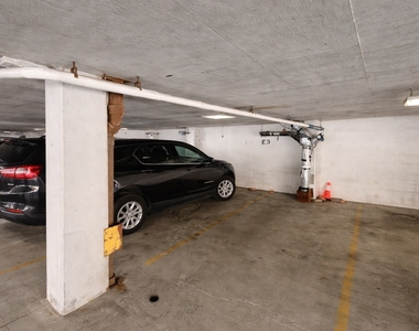 5320 N Sheridan Road - Photo Thumbnail 9