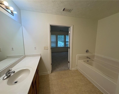 2485 Emma Way - Photo Thumbnail 11