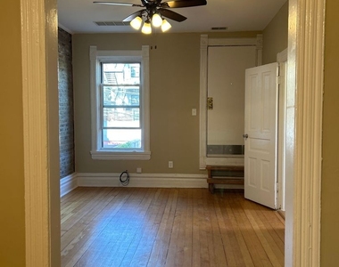 862 N Hermitage Avenue - Photo Thumbnail 10