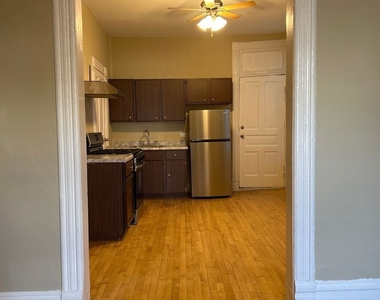 862 N Hermitage Avenue - Photo Thumbnail 4