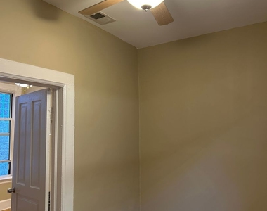 862 N Hermitage Avenue - Photo Thumbnail 12