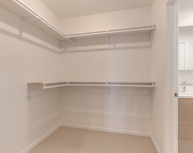 115 Lake Street - Photo Thumbnail 5