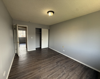 4564 Whitney Drive - Photo Thumbnail 11
