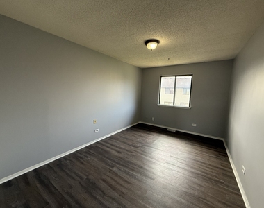 4564 Whitney Drive - Photo Thumbnail 10