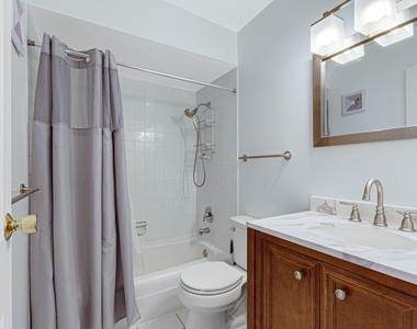 9446 Bay Colony Drive - Photo Thumbnail 9